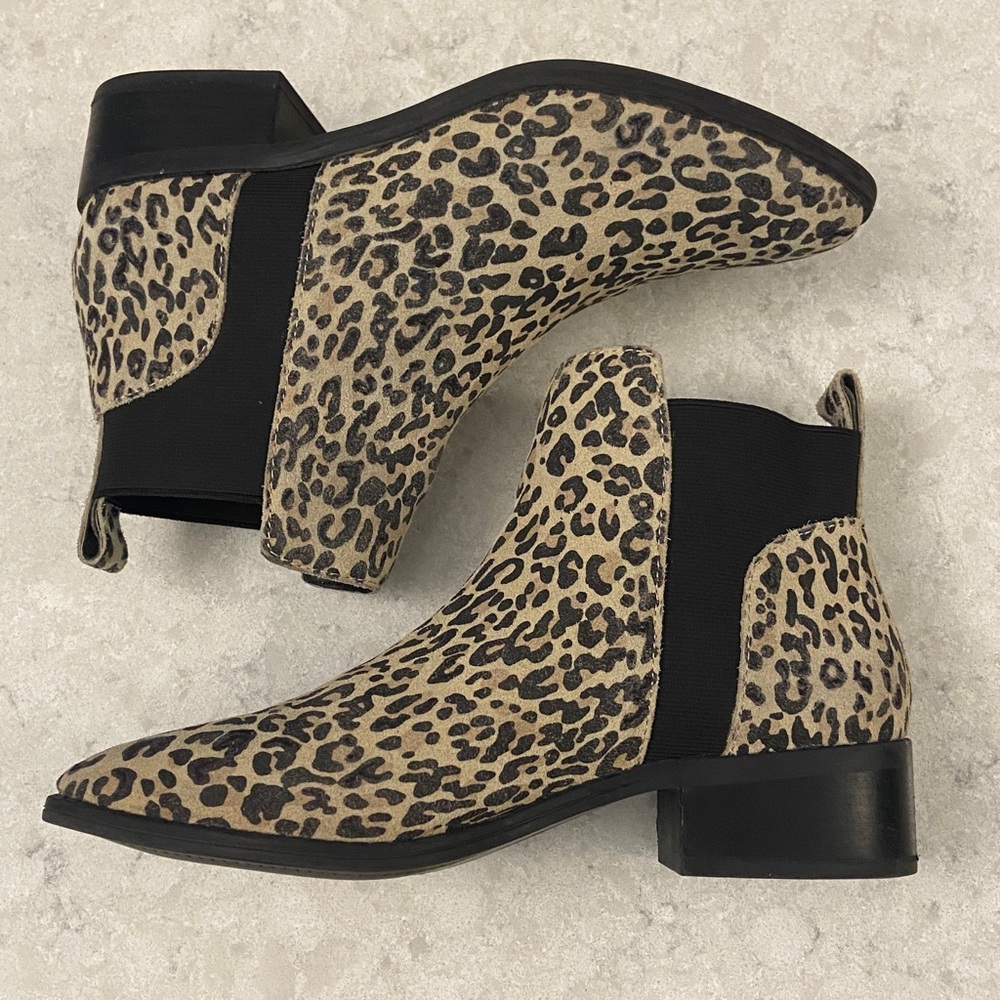 Sale! Dolce Vita Tan Leopard Suede Ankle Booties, size 7 - Picture 5 of 11